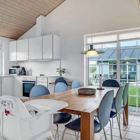3 Bedroom Stunning In Casa vacanze Nørre Nebel