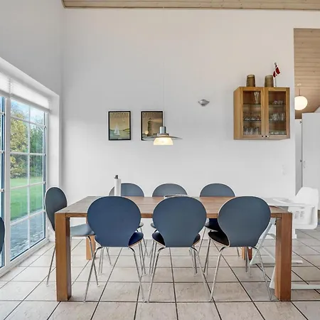 3 Bedroom Stunning In *