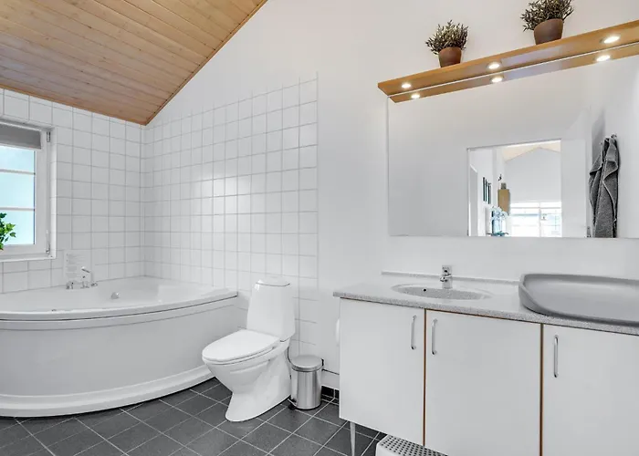 3 Bedroom Stunning In Feriehus *