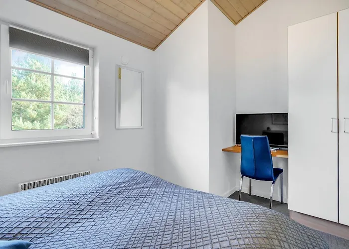 Feriehus 3 Bedroom Stunning In