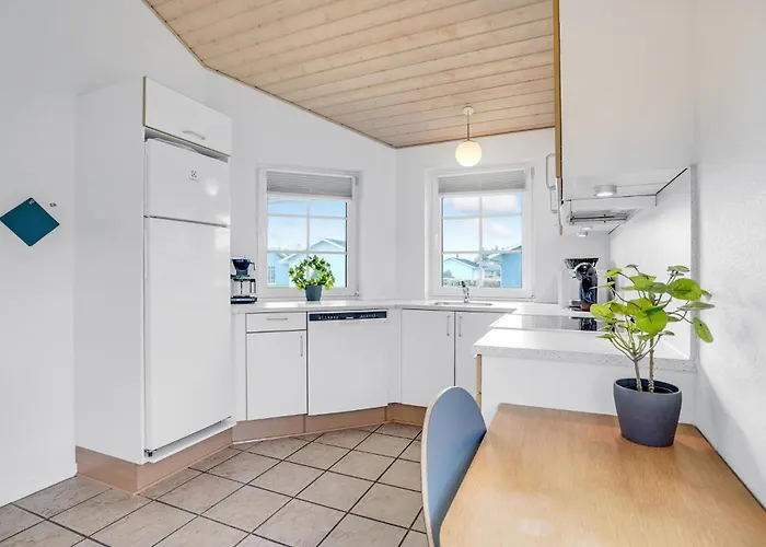 3 Bedroom Stunning In Feriehus *