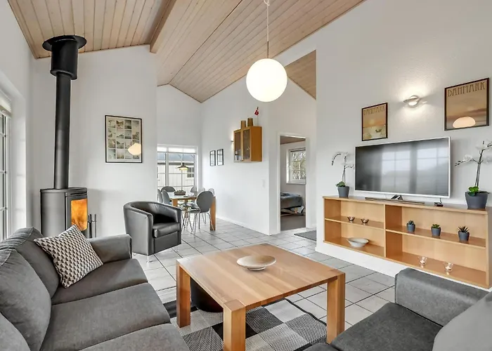 3 Bedroom Stunning In Feriehus *